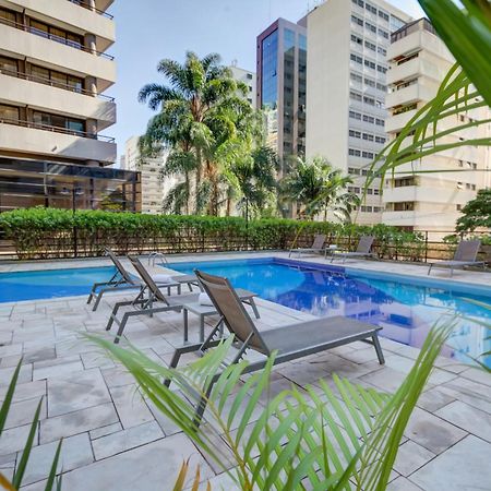 Radisson Sao Paulo Paulista Hotell Eksteriør bilde Hotel's pool